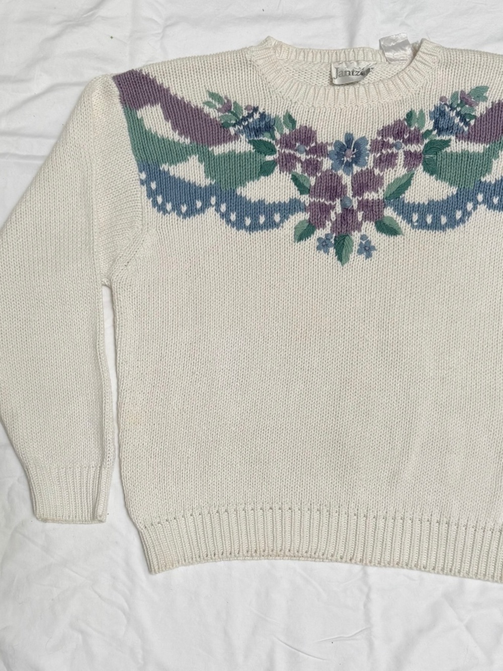 VINTAGE 80s 90s Jantzen floral embroidered pastel cottagecore sweater